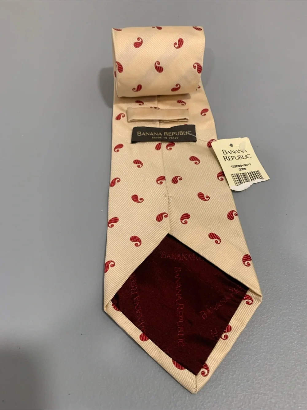 NEW WITH TAGS Banana Republic Men's Beige Paisley Silk Tie $68